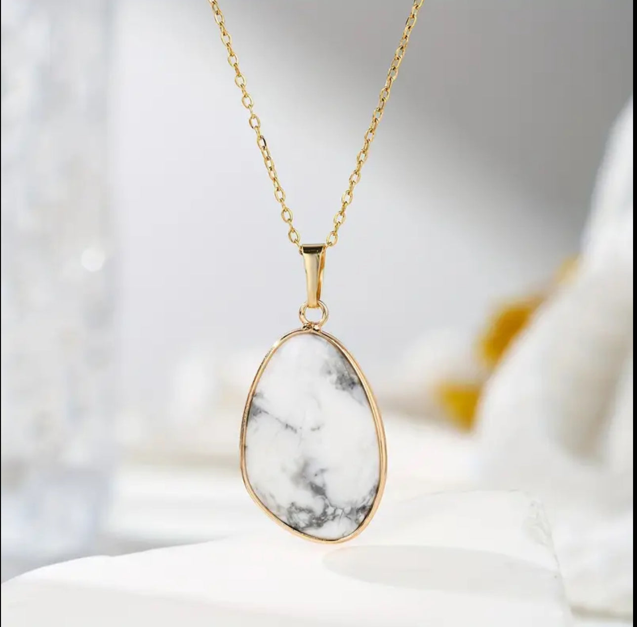 Collier “Pureté de Marbre” en Howlite