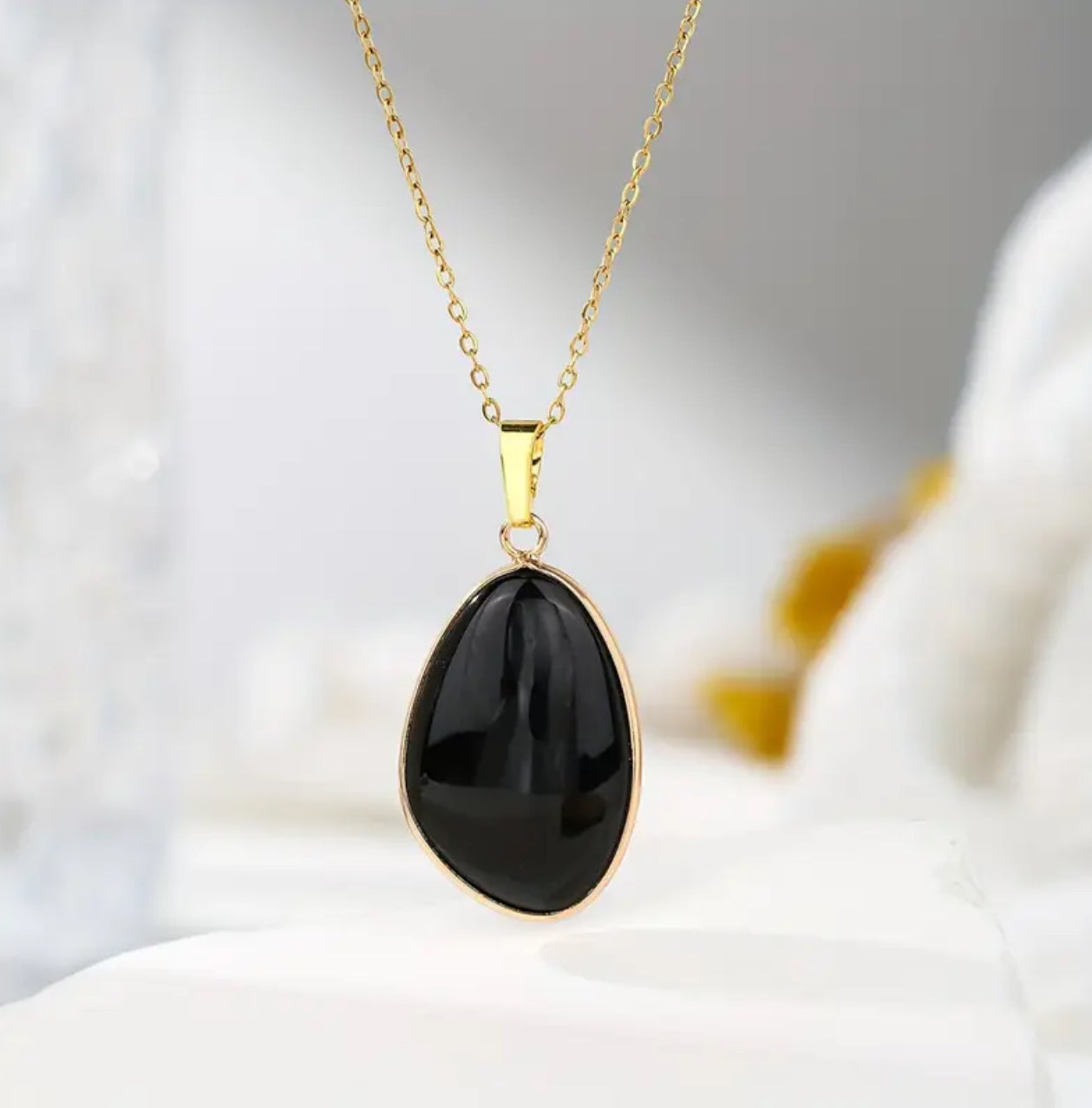 Collier “Ombre Éternelle” en Obsidienne Noire
