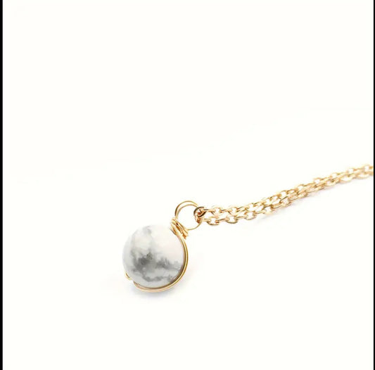Collier Pendentif Howlite – Sérénité et Harmonie