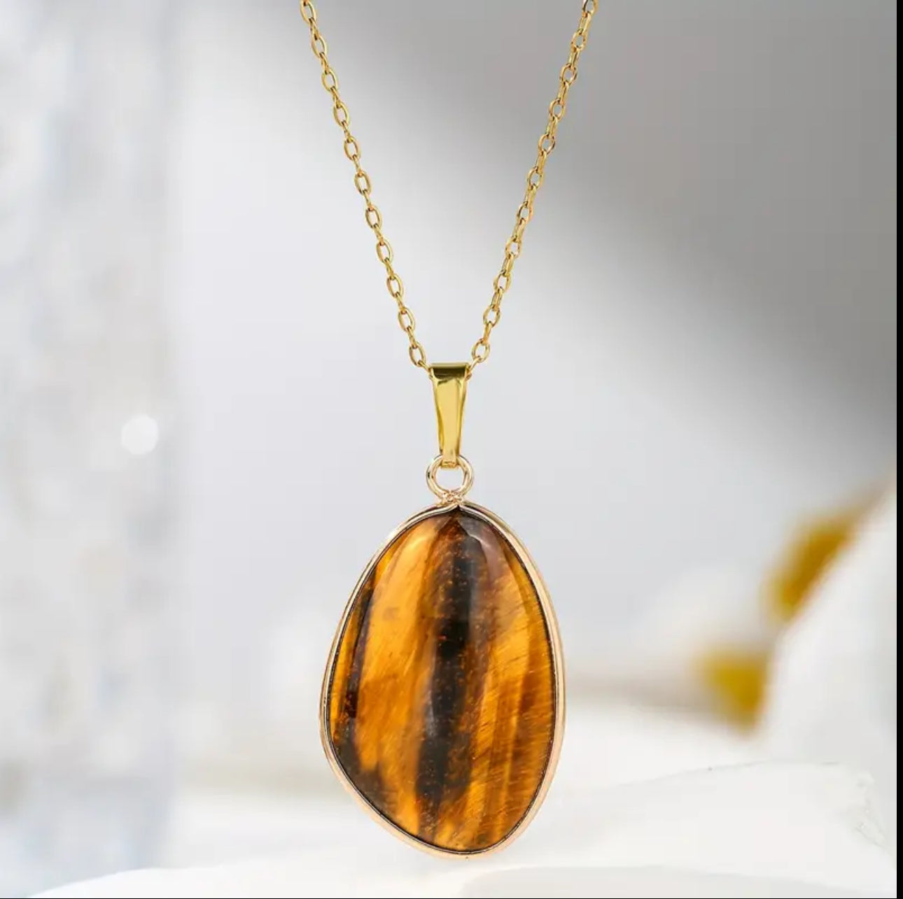 Collier “Regard de Tigre” en Œil de Tigre