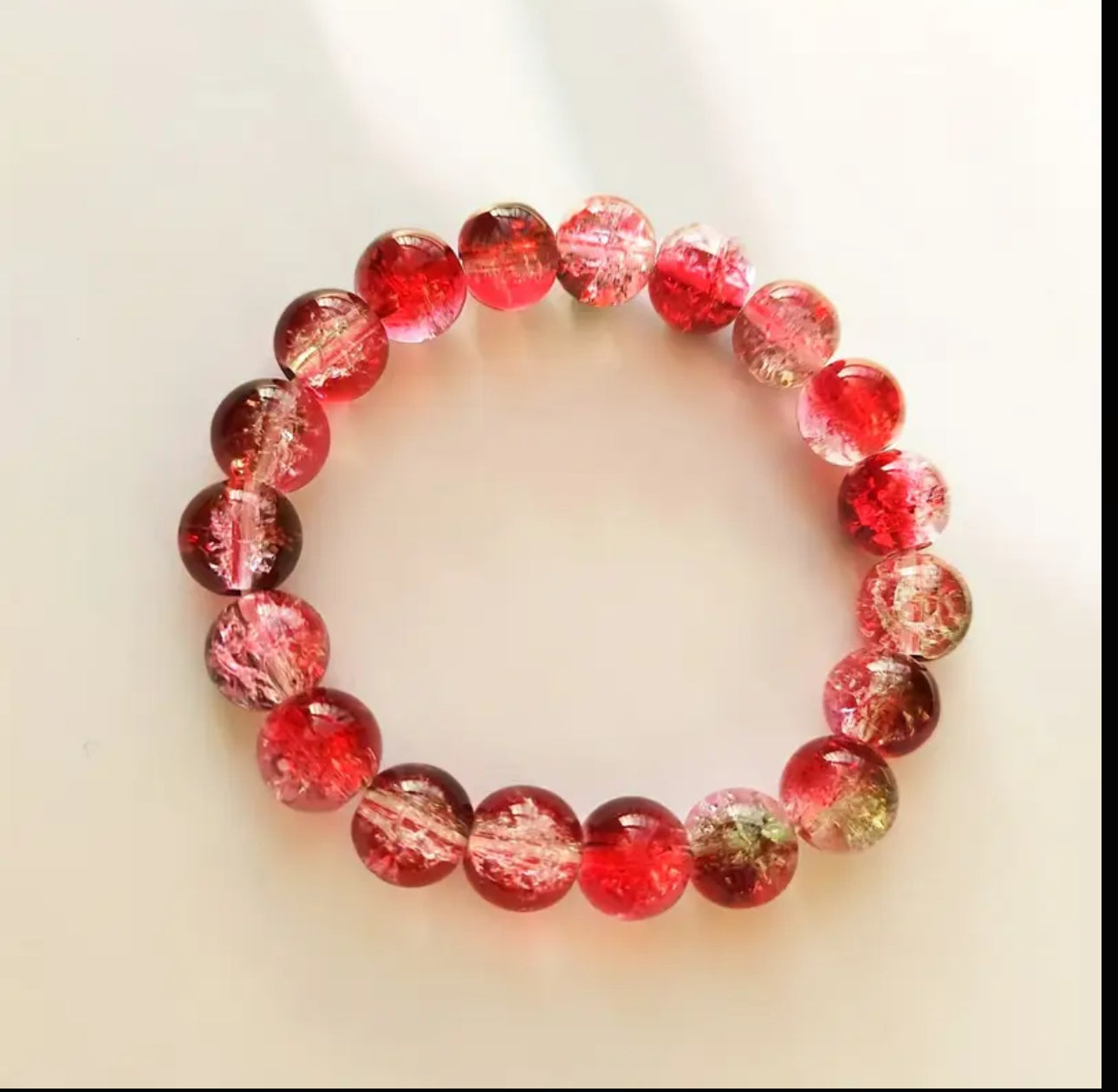 Bracelet en Quartz Cerise Craquelé Clair – Douceur & Éclat