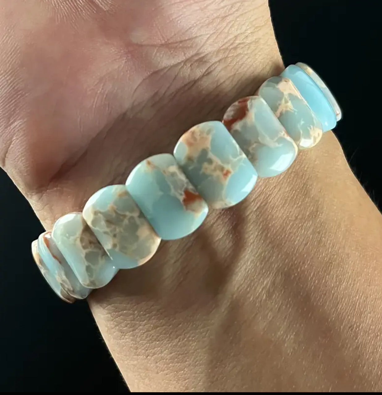 Bracelet en Opale Bleue & Rose – Élégance Naturelle