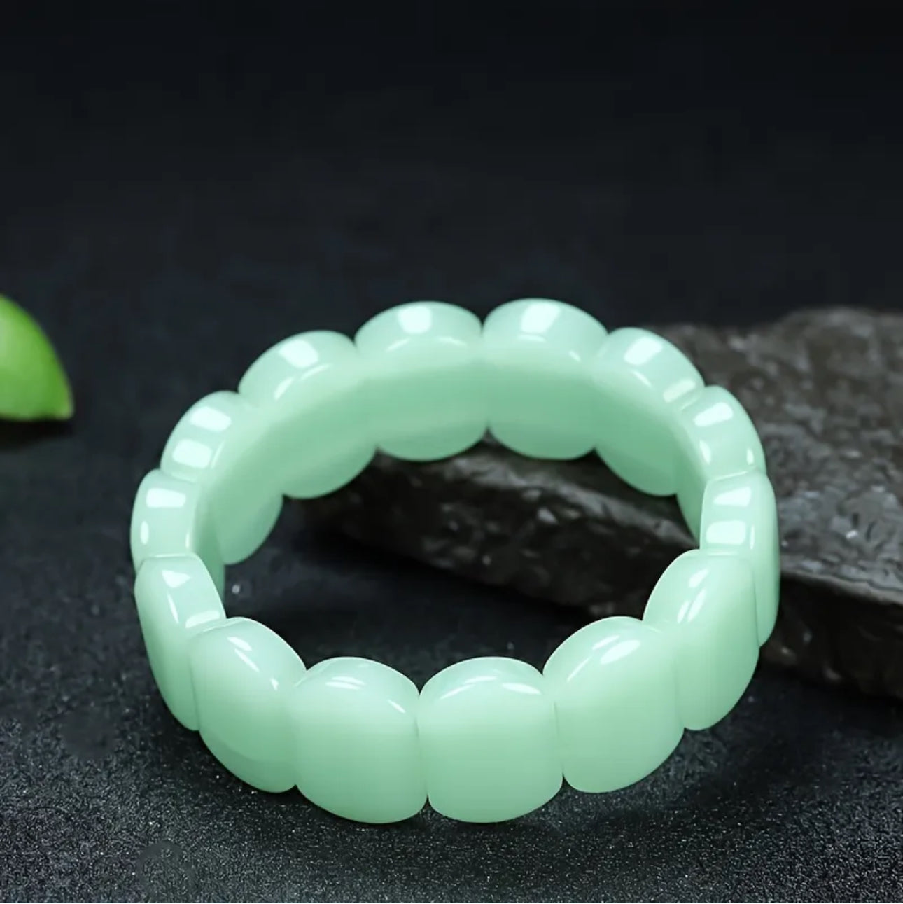 Bracelet en Jade Vert – Sérénité et Harmonie