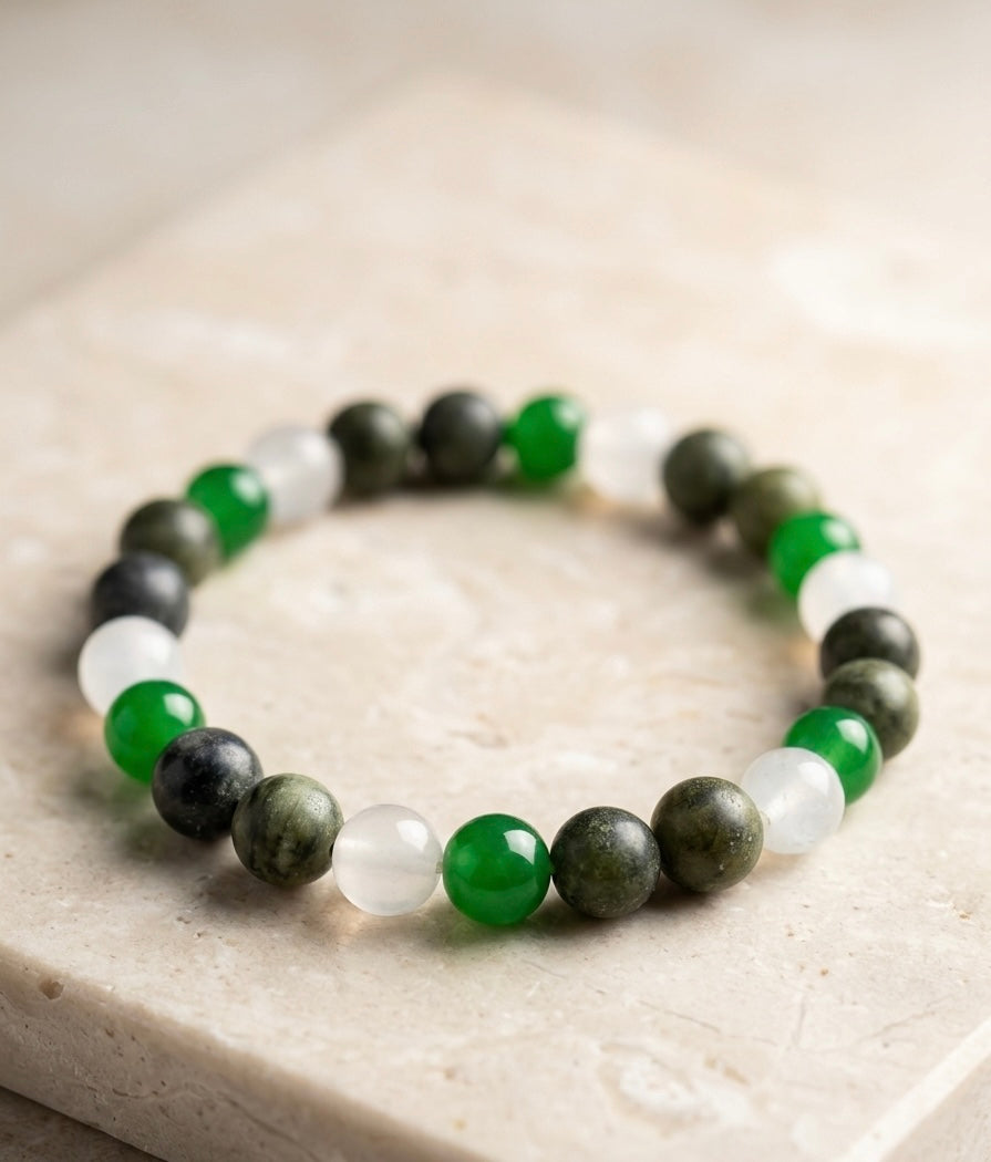 Bracelet "Éclat Végétal" en Agate Verte, Jaspe Vert et Quartz Dépoli