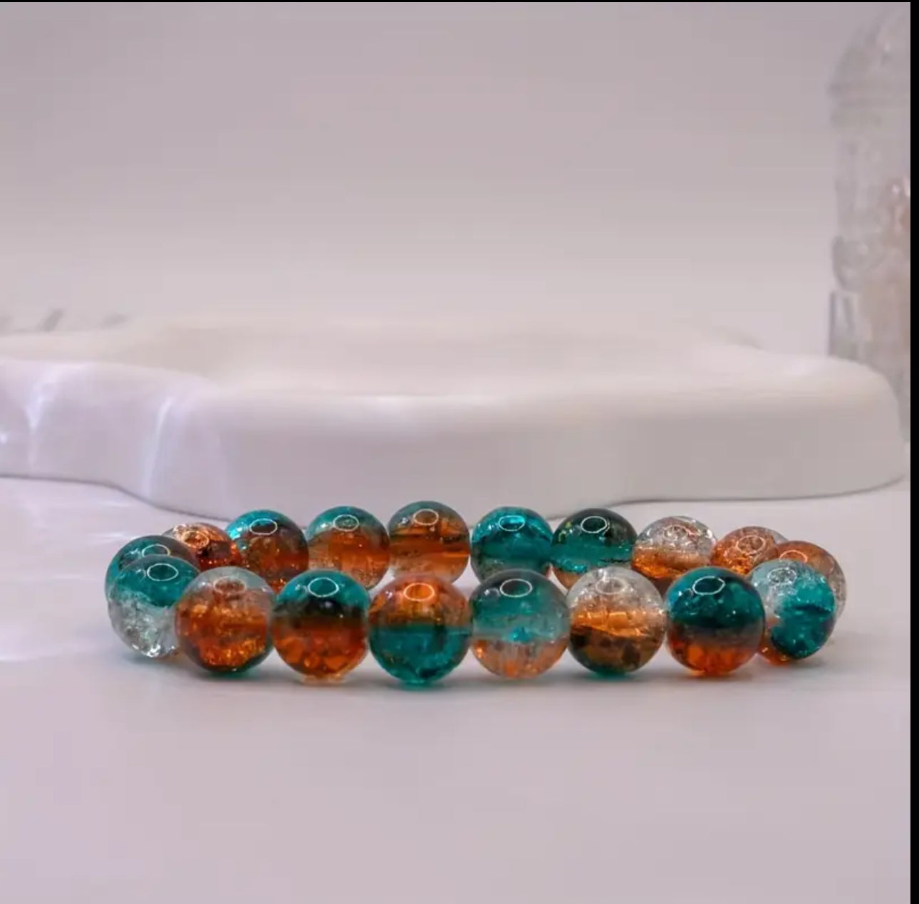 Bracelet en Quartz Craquelé Bleu & Ambre – Énergie & Clarté