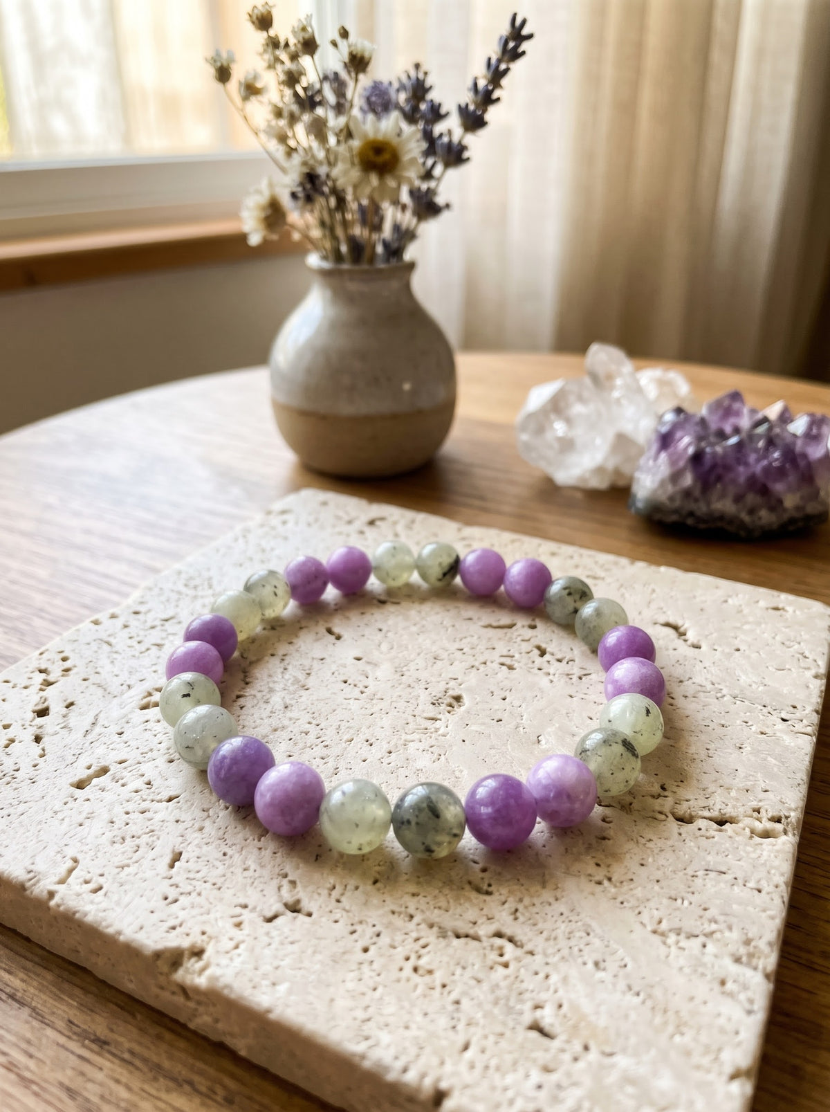 Bracelet "Sérénité et Épanouissement" en Lépidolite et Prehnite