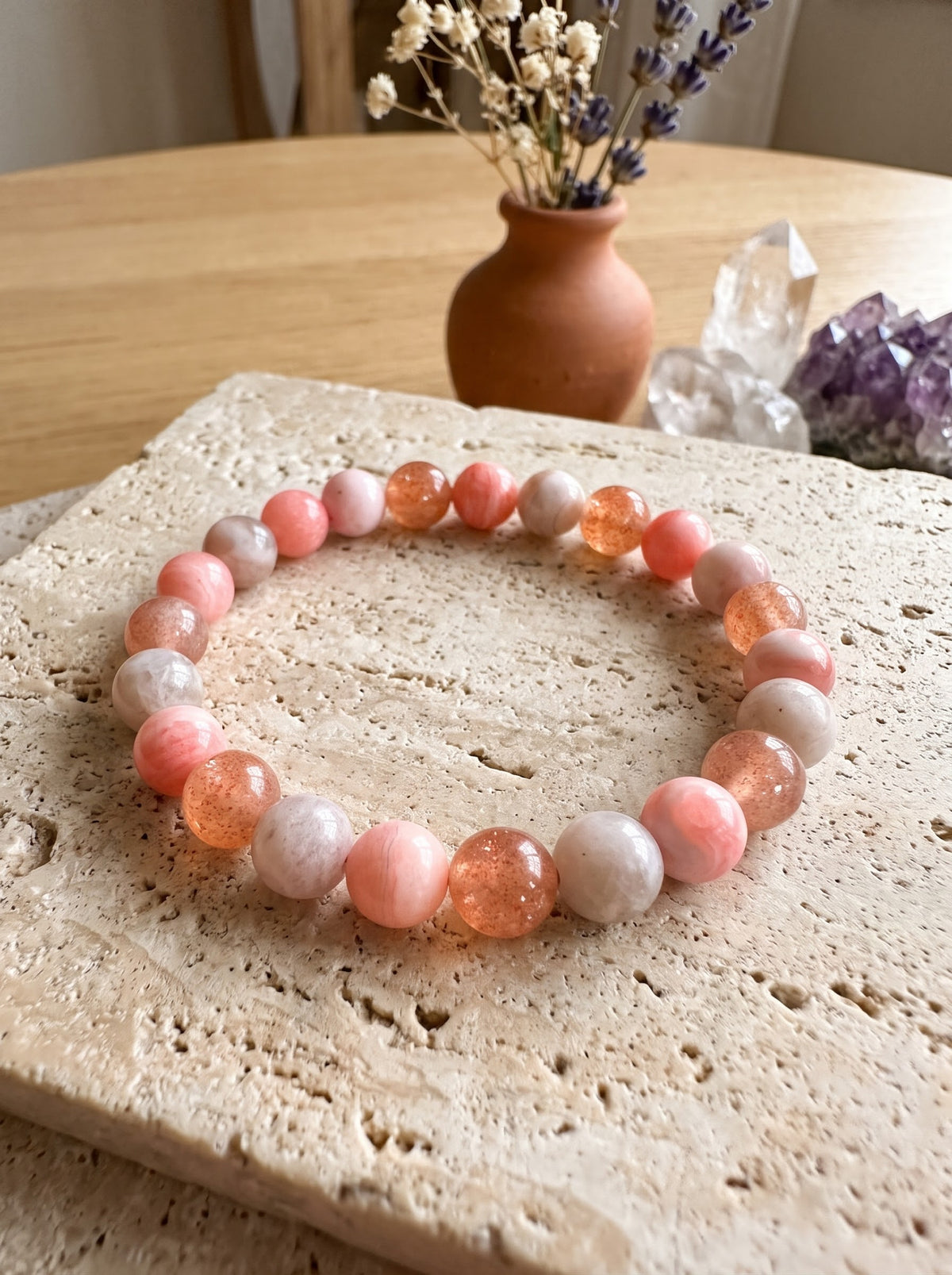 Bracelet "Éclat Solaire" en Pierre de Soleil, Rhodochrosite et Pierre de Lune