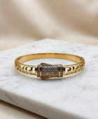 Bracelet Jonc "Olympe" – Motif Frise Grecque & Boucle Cristaux en Acier 316L