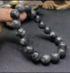 Bracelet en Larvikite – Protection et Ancrage