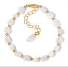 Bracelet "Éclat Lunaire" en Pierre de Lune (Pierres Roulées et Détails Dorés)