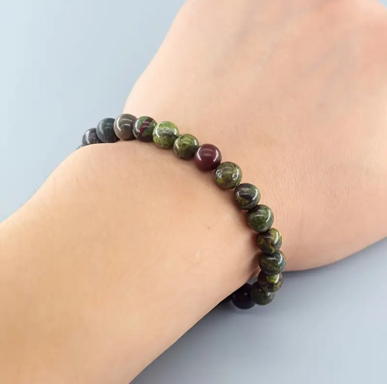 Bracelet "Pierre de Sang de Dragon" - Force, Courage & Vitalité