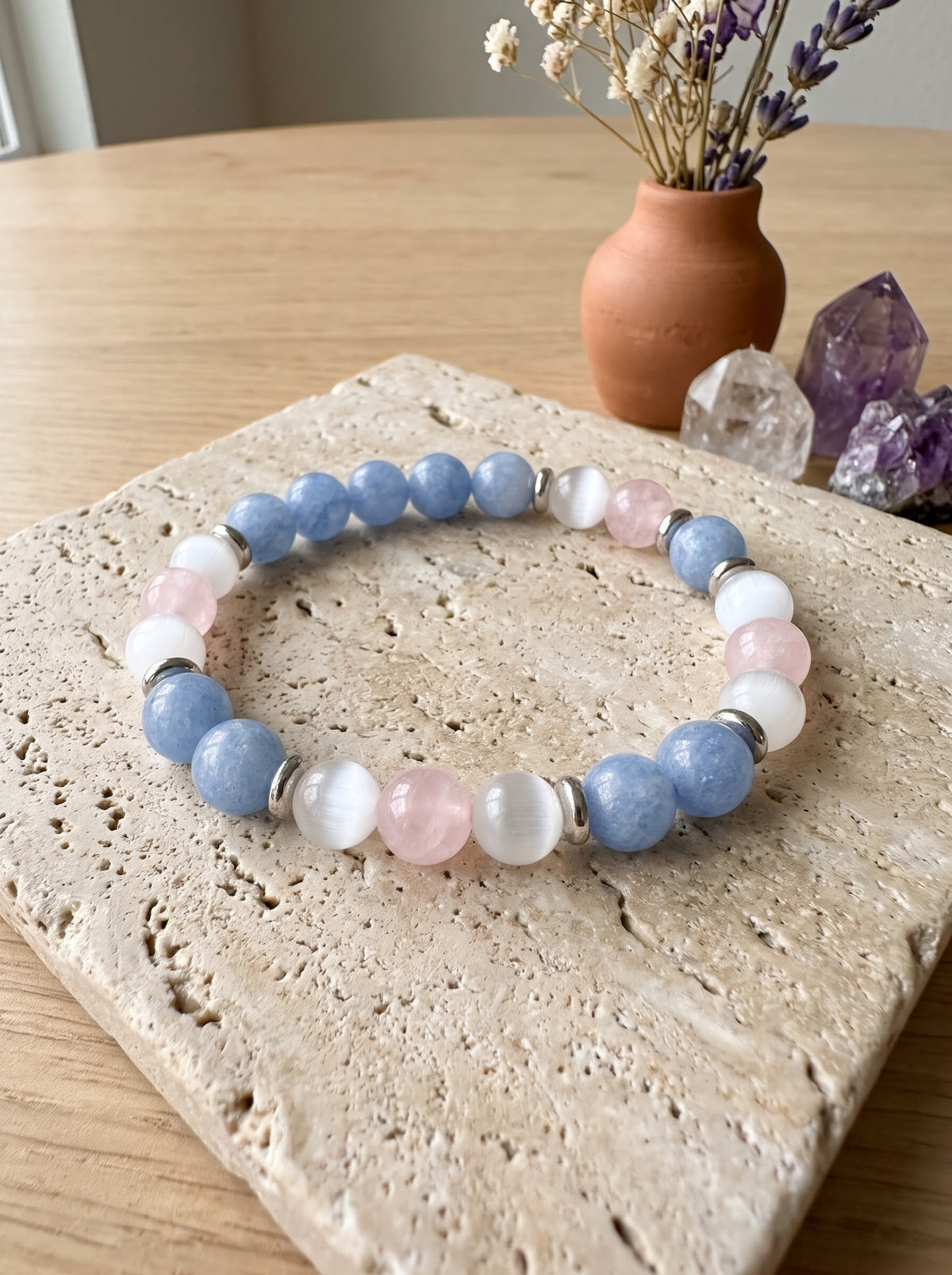 Bracelet "Douceur Céleste" en Angélite, Quartz Rose et Sélénite