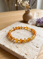 Bracelet « Énergie Solaire » en Ambre de la Baltique & Perles Dorées